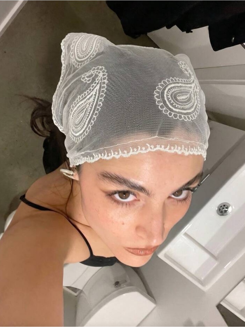 Delicate White Lace Paisley Headscarf - Women Accessories